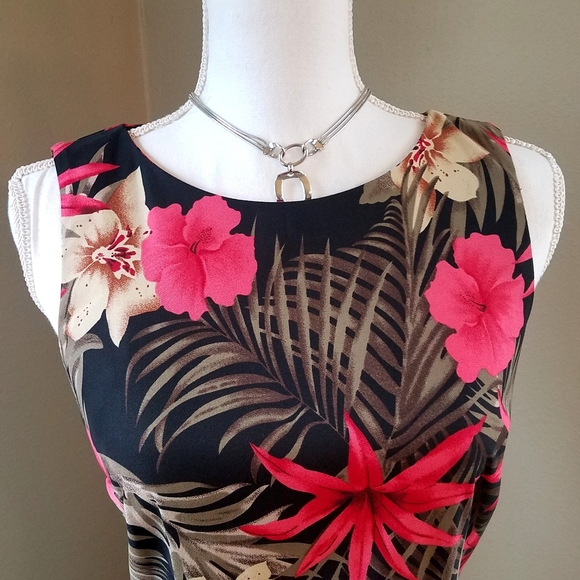 AGB Floral Dress - Size 6 (EUC) - Picture 3 of 8